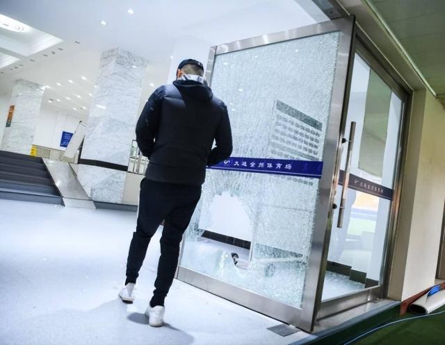 1654941175295056643.jpeg 11.jpeg